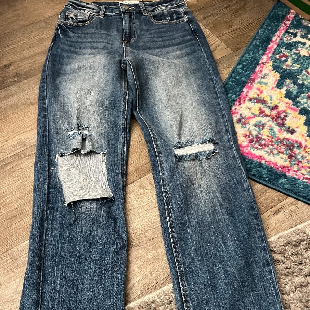 Risen distressed jeans size 3/26